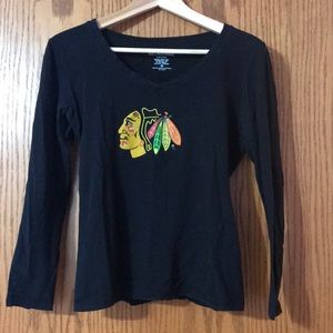 Authentic Blackhawks long sleeve v-neck shirt 🏒🥅